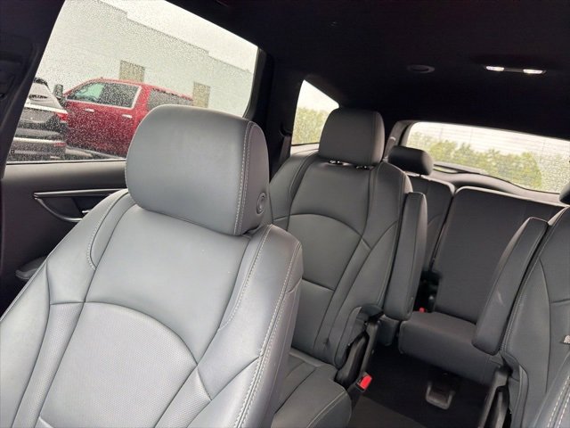 Used 2024 Buick Enclave Premium image 44