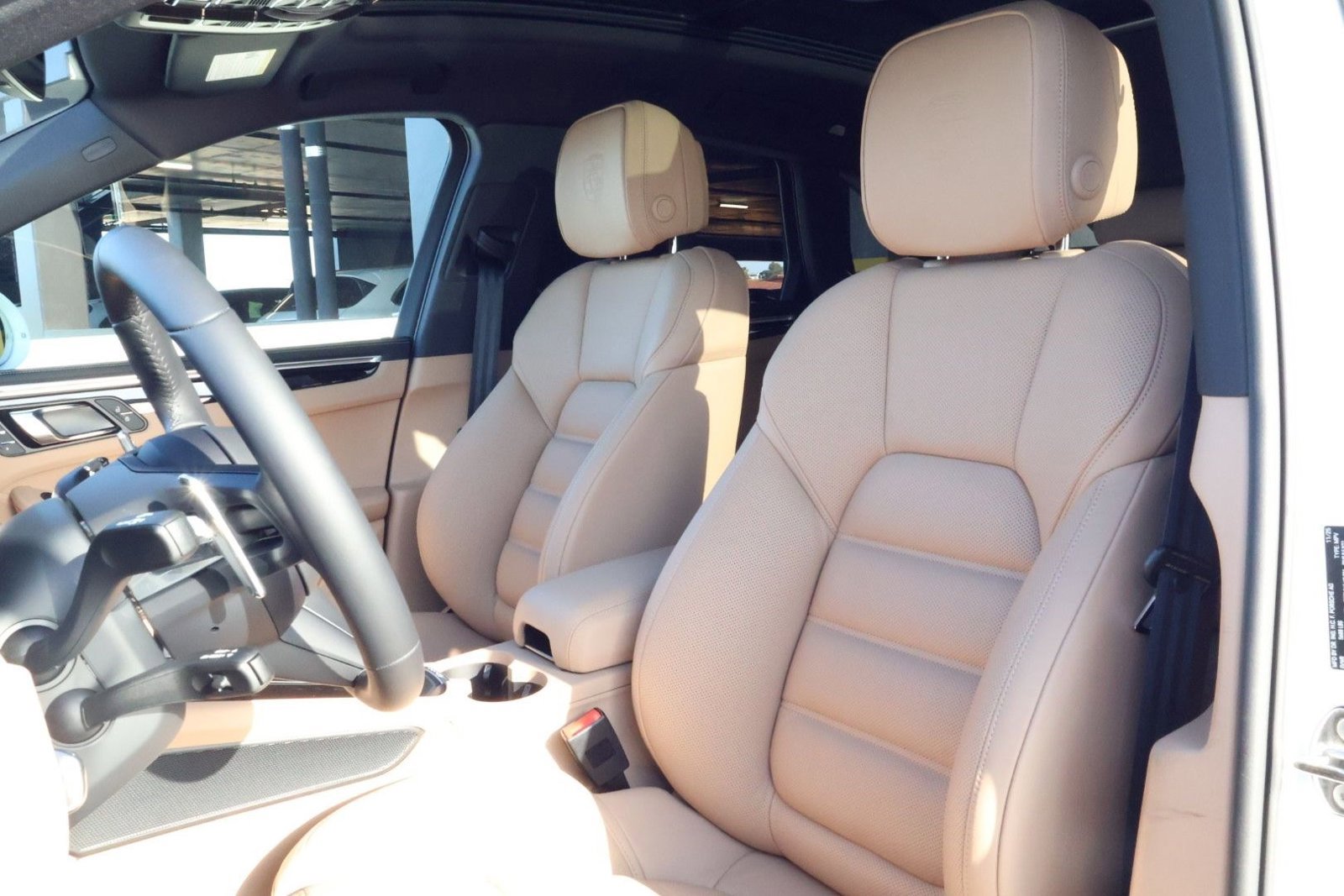 New 2026 Porsche Macan S image 5