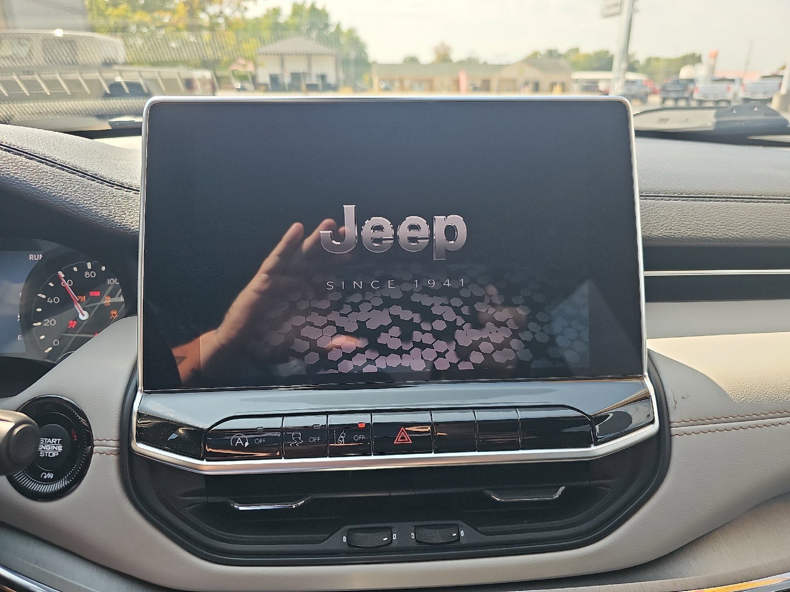 Used 2022 Jeep Compass Limited image 14