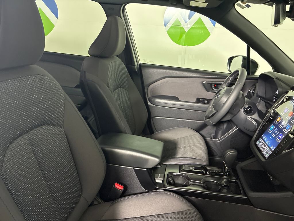 Certified 2026 Subaru Forester Premium AWD/4WD image 31