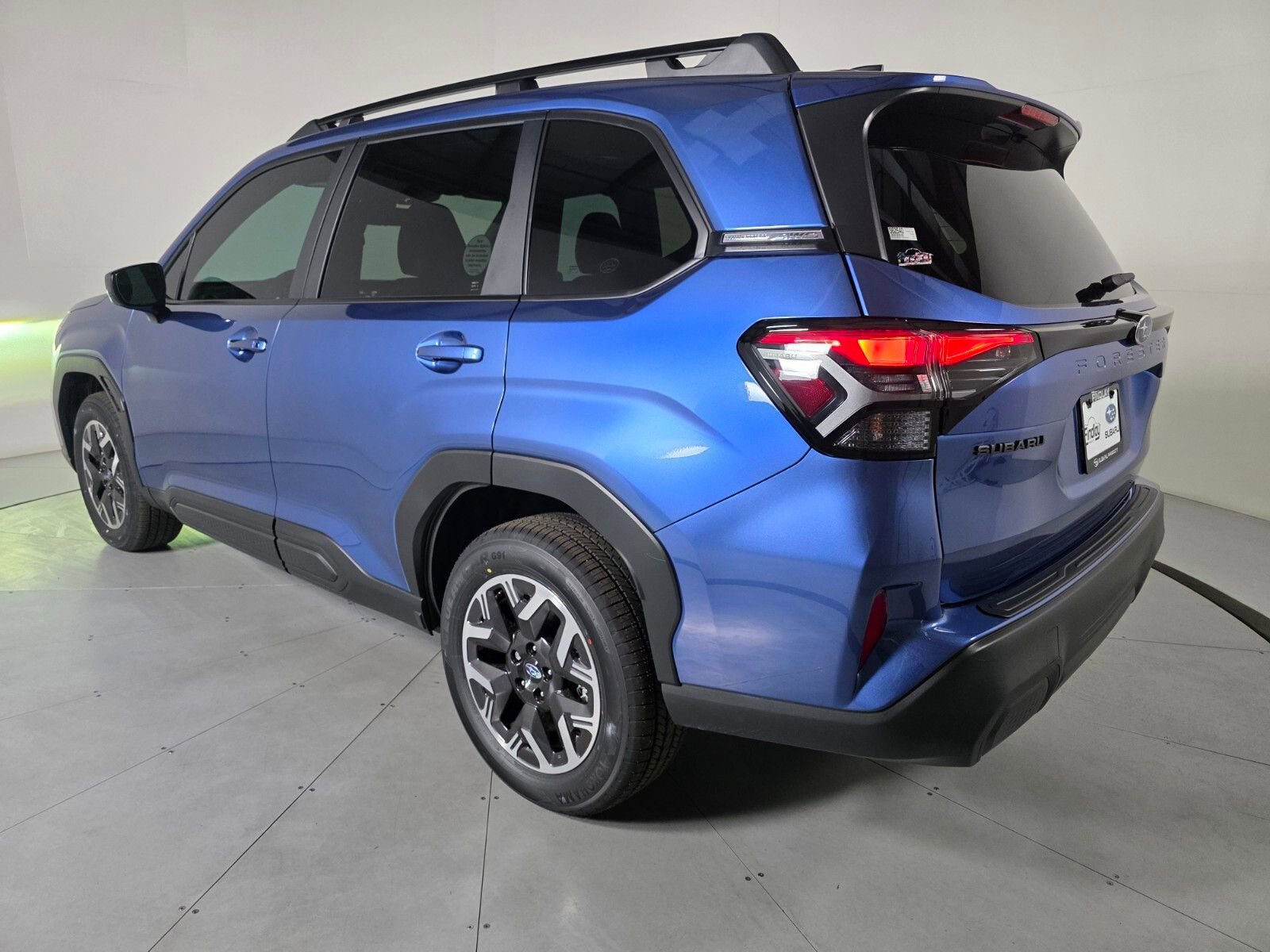 New 2026 Subaru Forester Premium AWD/4WD image 3