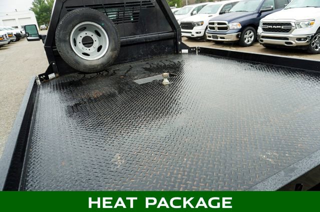 Used 2024 Chevrolet Silverado 3500 LT w/ Convenience Package image 5