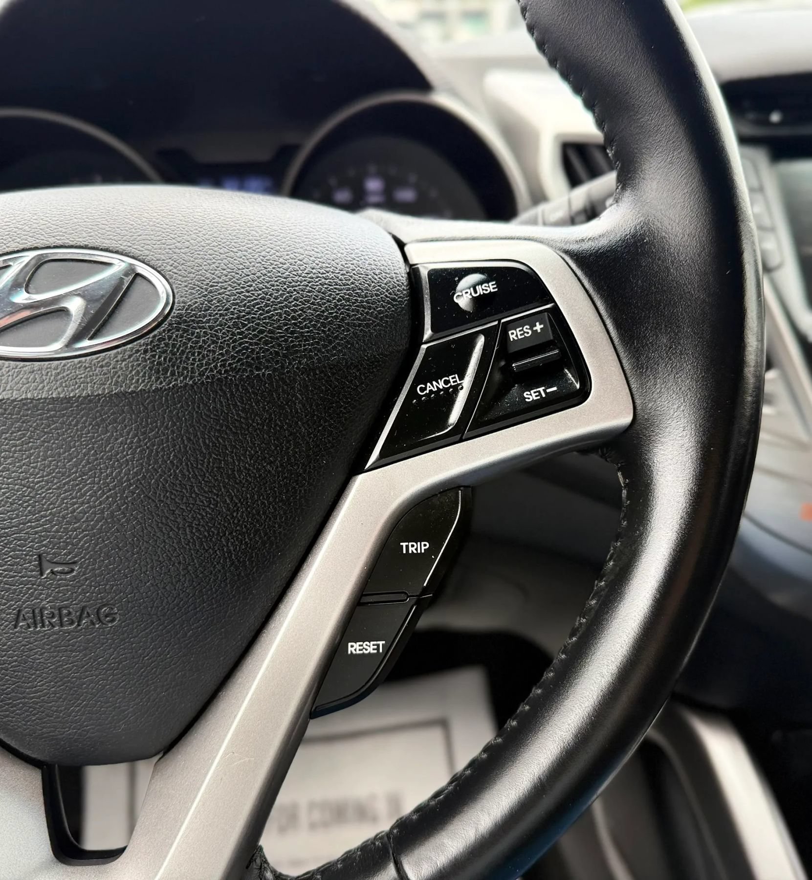 Used 2013 Hyundai Veloster RE:MIX Edition FWD image 14