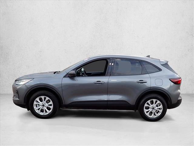 Used 2025 Ford Escape Active AWD/4WD image 2
