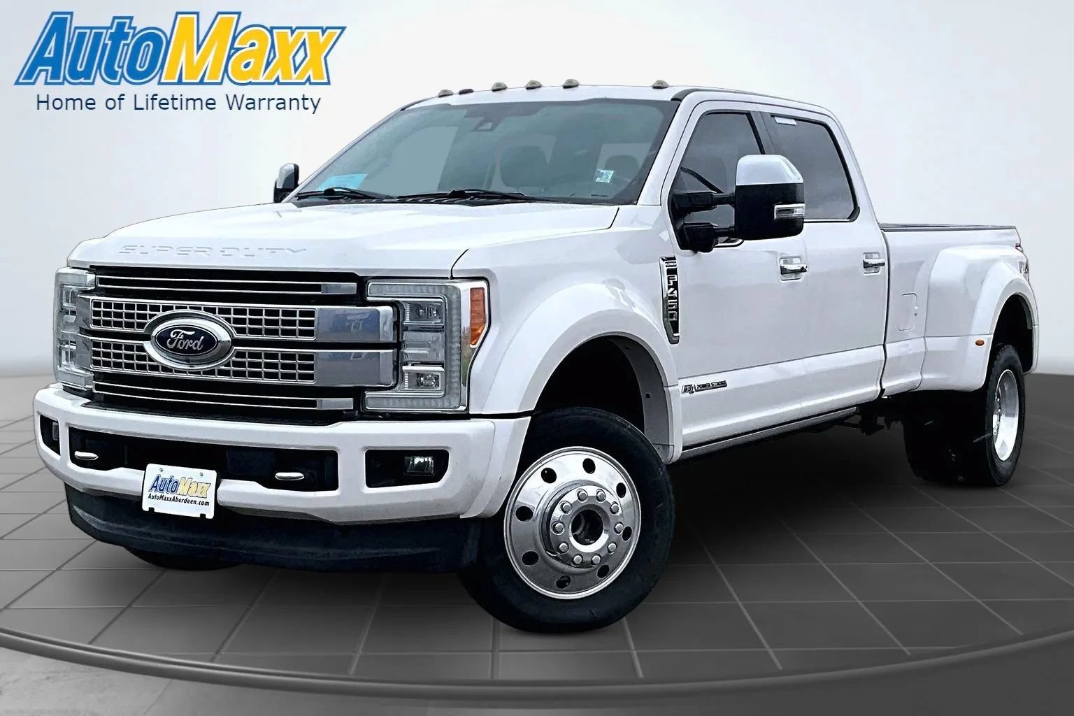 Used 2017 Ford F450 Platinum w/ Platinum Ultimate Package AWD/4WD image 1