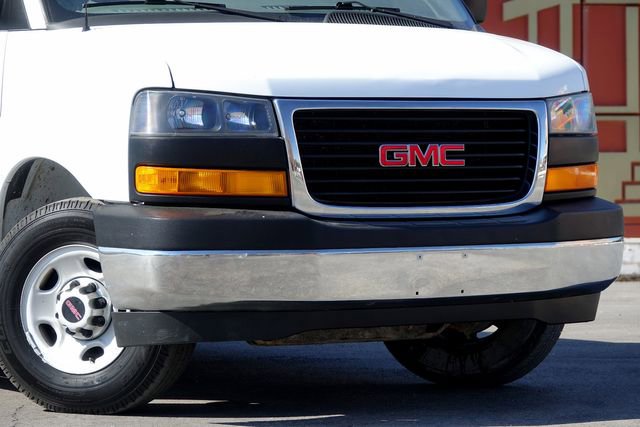 Used 2017 GMC Savana 2500 2500 image 2