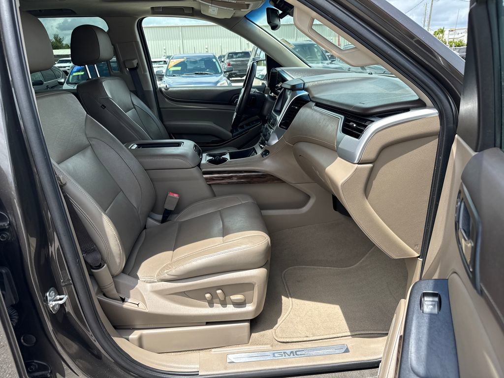 Used 2019 GMC Yukon XL SLT w/ Premium Edition RWD image 27
