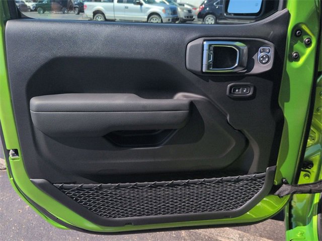 New 2025 Jeep Gladiator Sport image 14