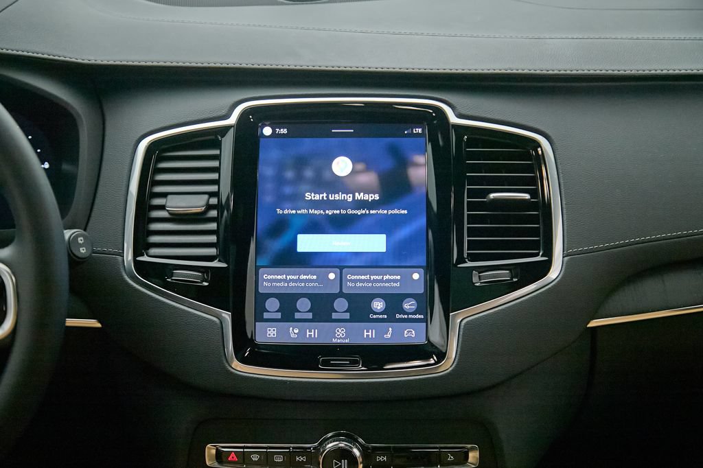 Certified 2023 Volvo XC90 T8 Ultimate w/ Lounge Package AWD/4WD image 29