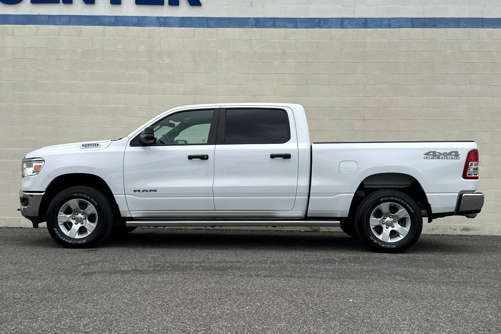 Used 2023 RAM 1500 Big Horn AWD/4WD image 7