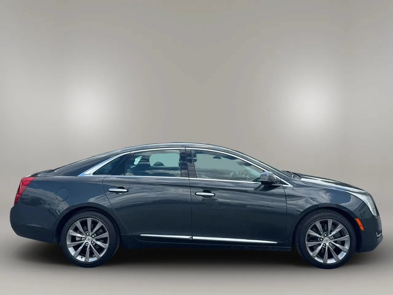 Used 2013 Cadillac XTS FWD image 6