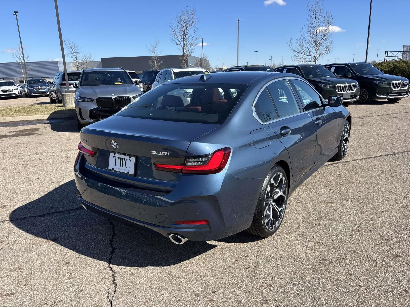 New 2026 BMW 330i xDrive Sedan w/ Premium Package image 7