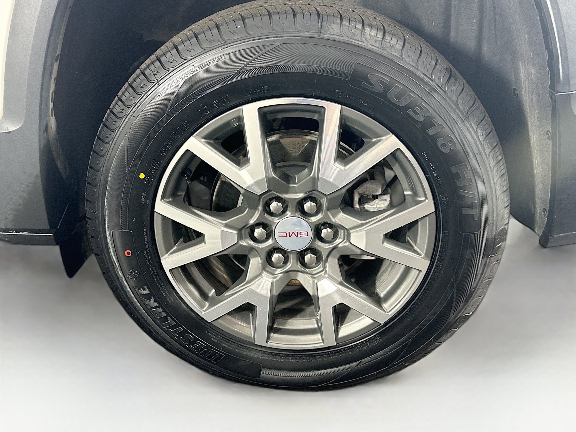 Used 2023 GMC Acadia SLE w/ Driver Convenience Package image 11