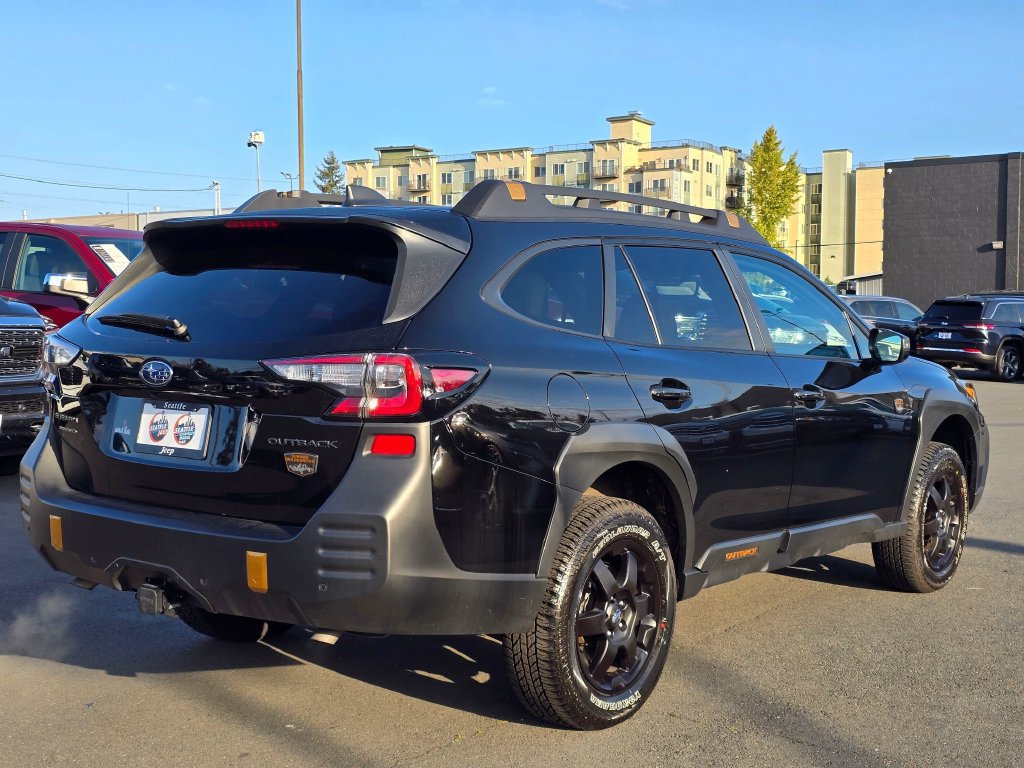 Used 2025 Subaru Outback Wilderness AWD/4WD image 7