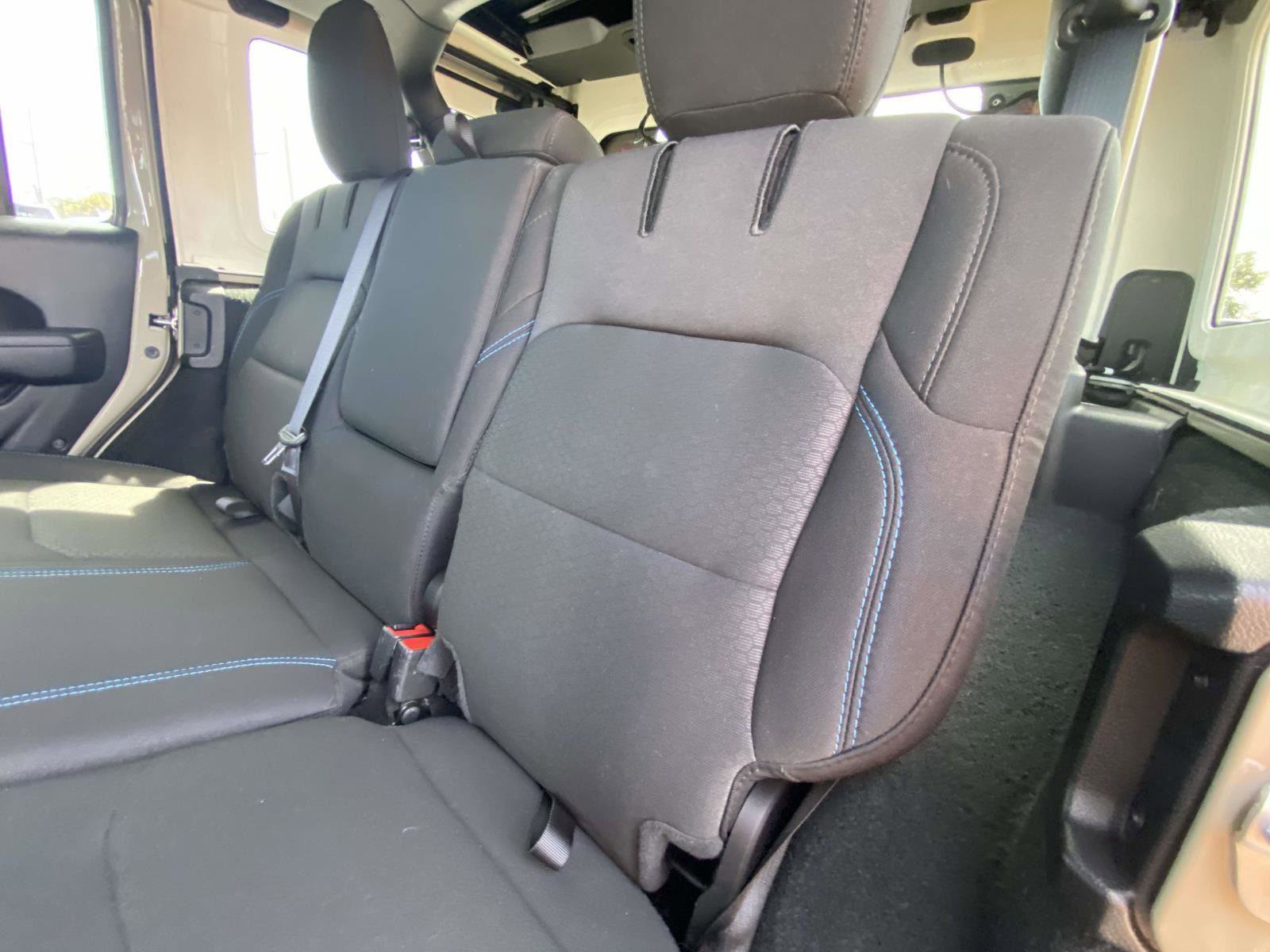 Certified 2022 Jeep Wrangler Unlimited Rubicon 4xe image 19