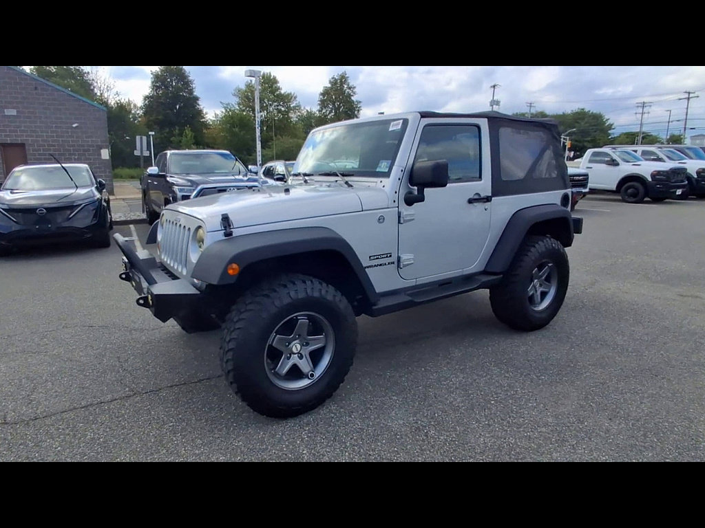 Used 2012 Jeep Wrangler Sport AWD/4WD image 4