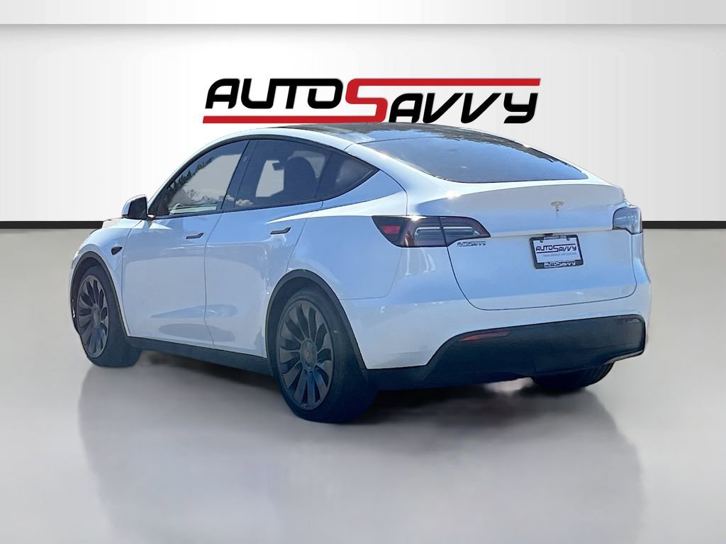 Used 2024 Tesla Model Y Performance image 5