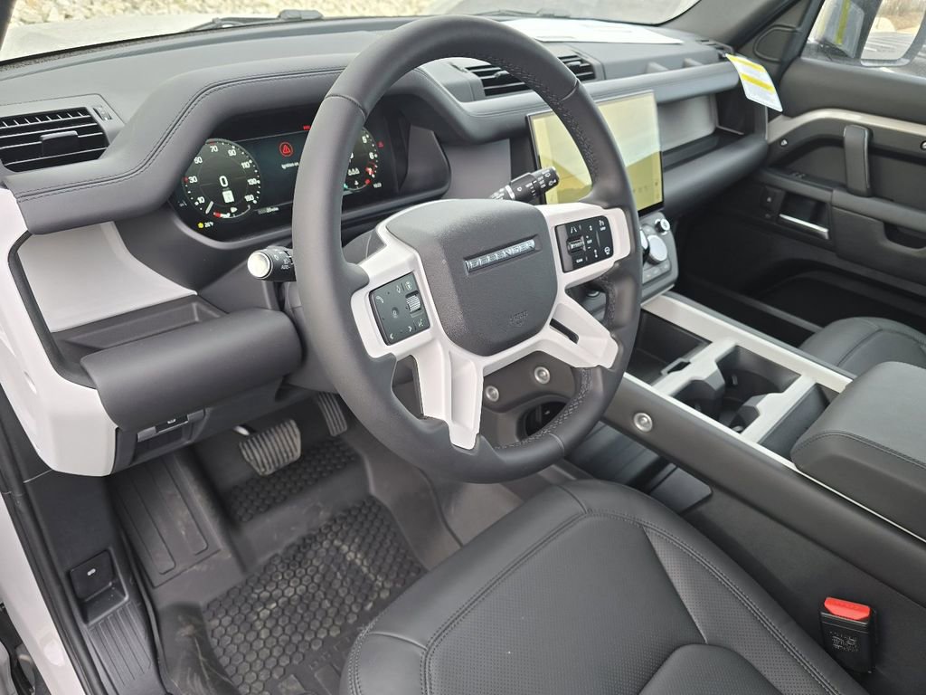 New 2026 Land Rover Defender 110 X-Dynamic SE AWD/4WD image 37