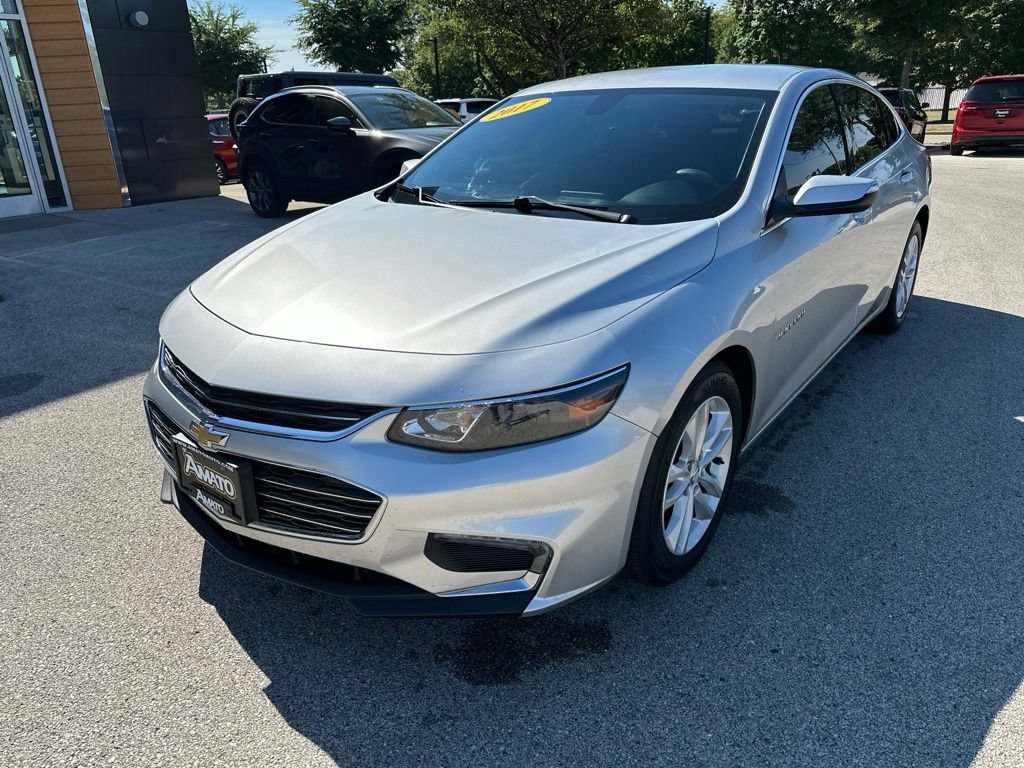 Used 2017 Chevrolet Malibu LT FWD image 2