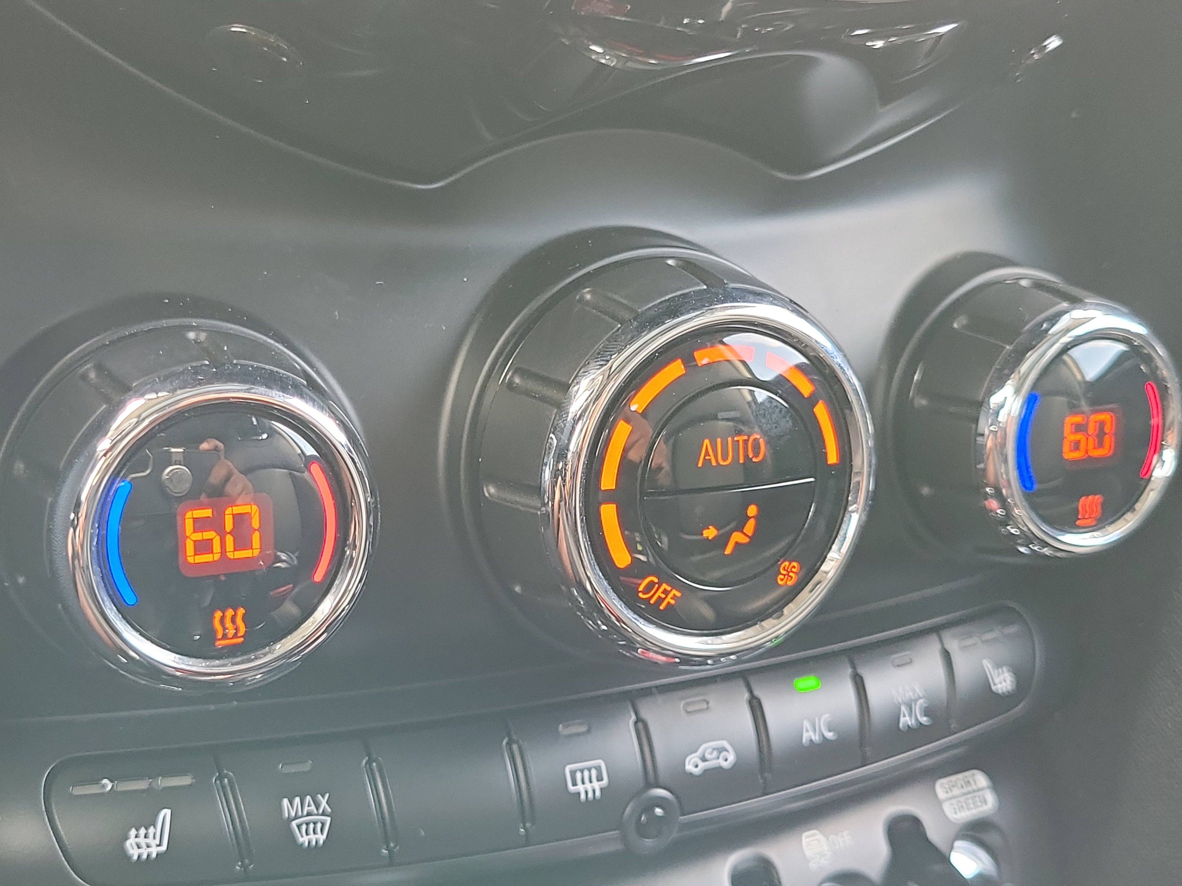 Used 2019 MINI Cooper S w/ Signature Upholstery Package FWD image 28