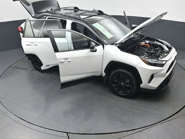 Certified 2025 Toyota RAV4 XSE w/ Weather Package AWD/4WD image 55