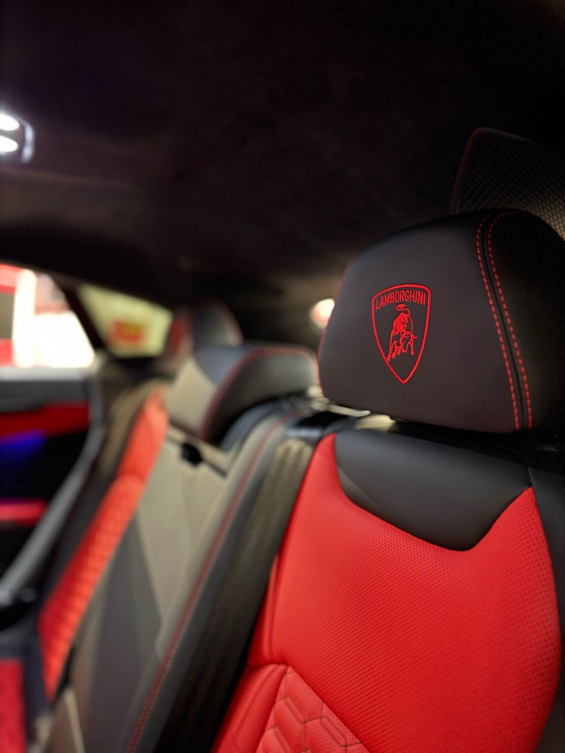 Used 2022 Lamborghini Urus image 26