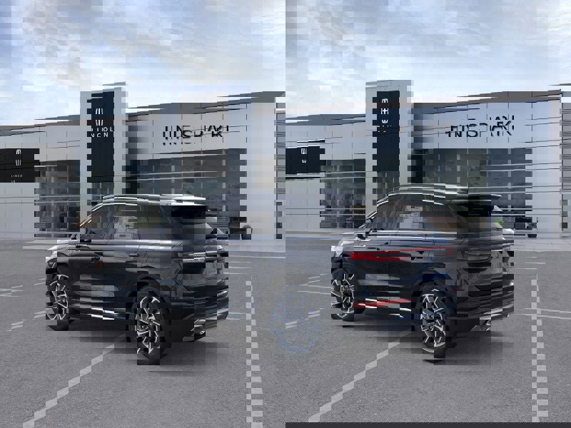 New 2026 Lincoln Corsair Premiere image 4