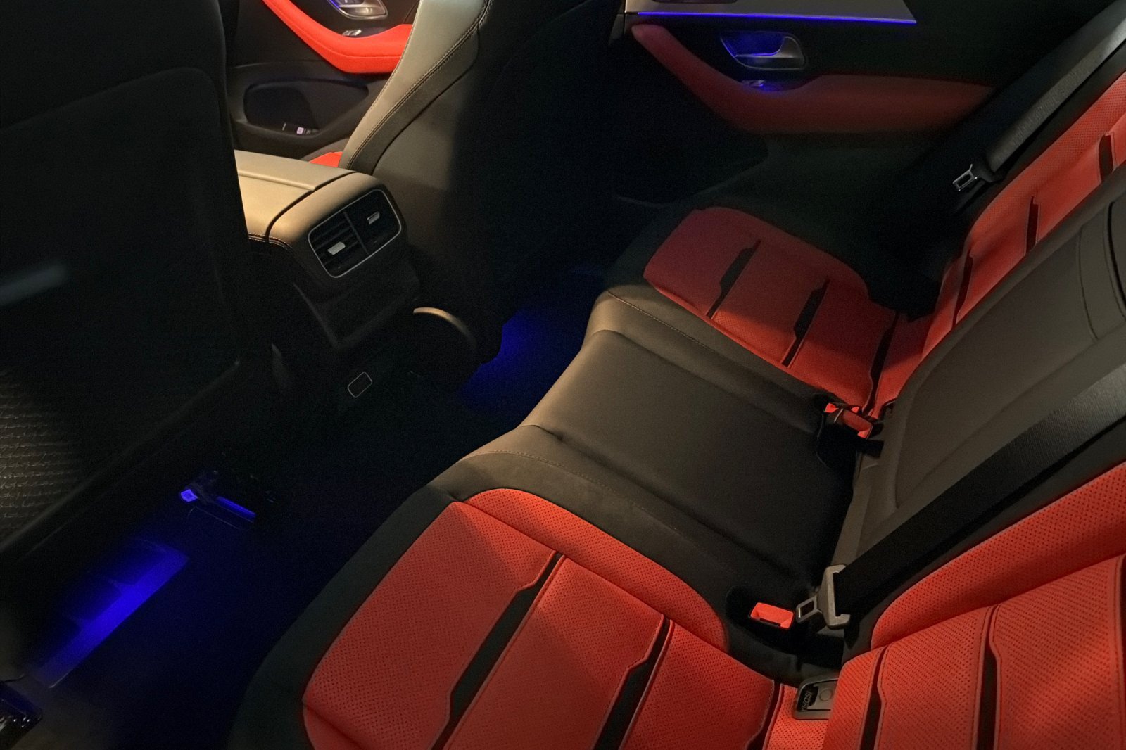 New 2026 Mercedes-Benz GLE 53 AMG 4MATIC Coupe image 10