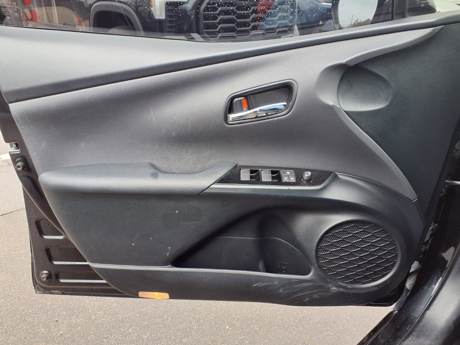 Used 2022 Toyota Prius Limited w/ Premium Convenience Package image 21