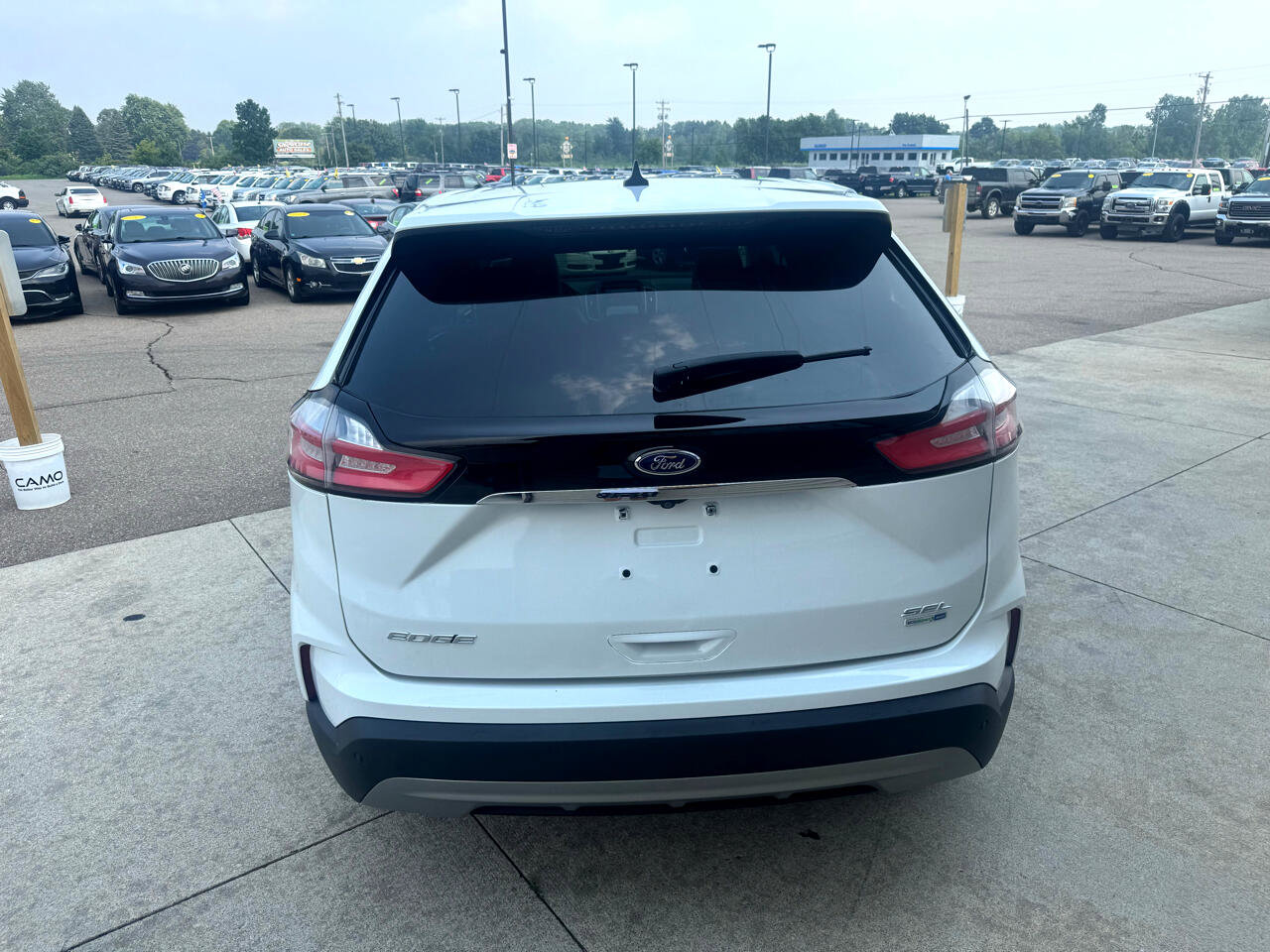 Used 2022 Ford Edge SEL image 6