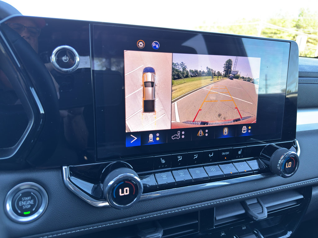 Used 2023 Chevrolet Colorado LT w/ LT Convenience Package II image 28