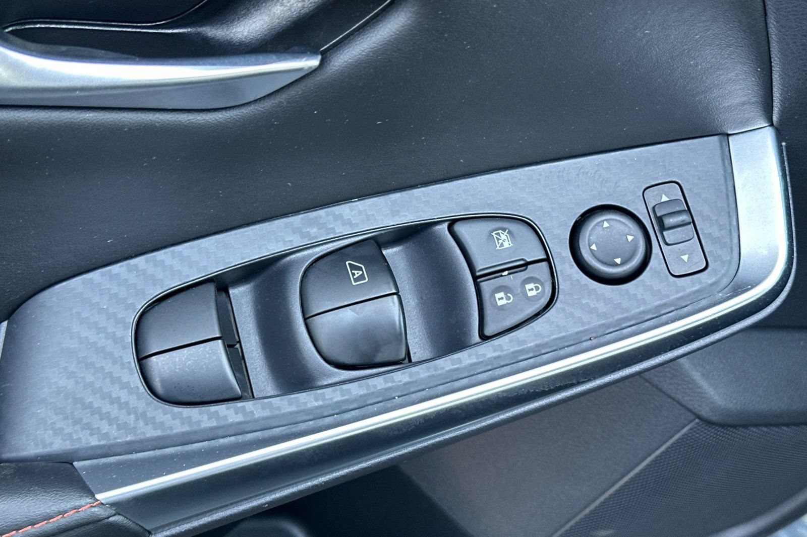 Used 2025 Nissan Sentra SR w/ Trunk Package FWD image 14