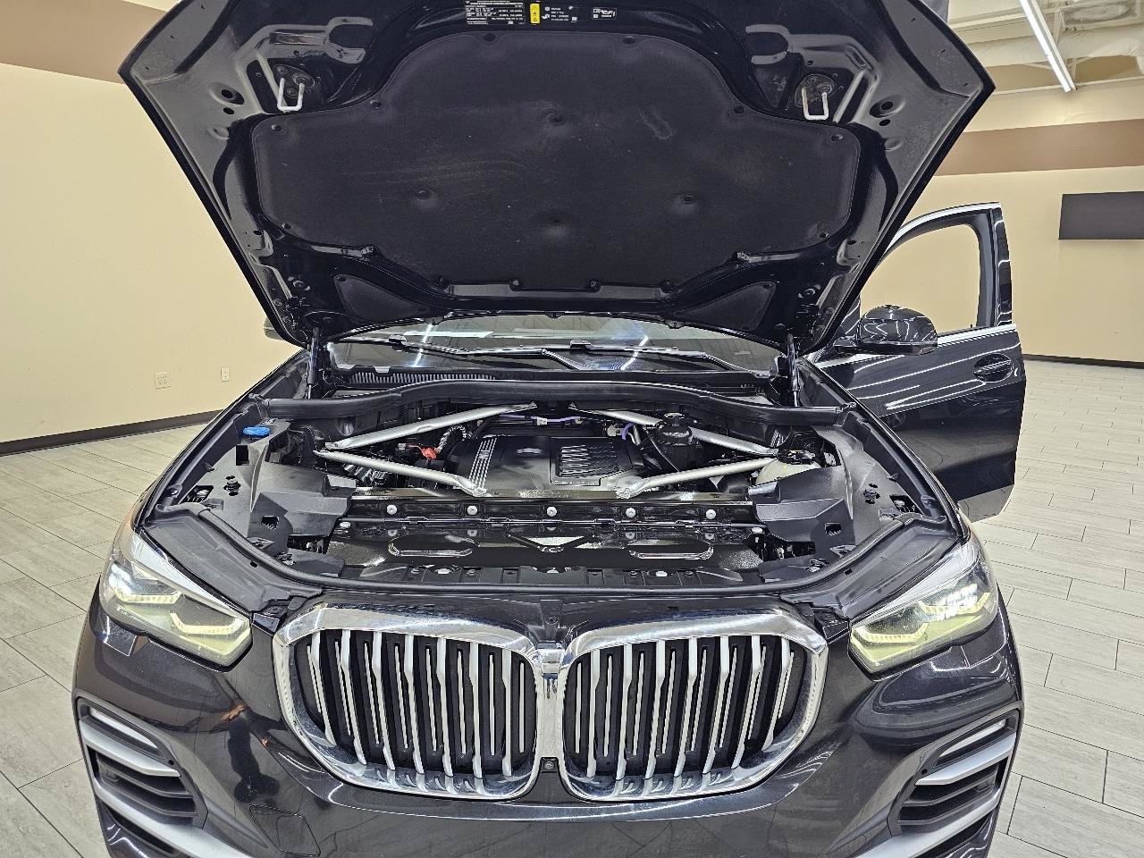 Used 2021 BMW X5 sDrive40i w/ Convenience Package RWD image 43