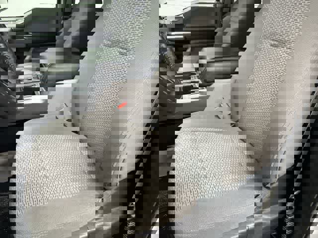 Used 2017 Ford F150 XLT w/ Equipment Group 302A Luxury image 10