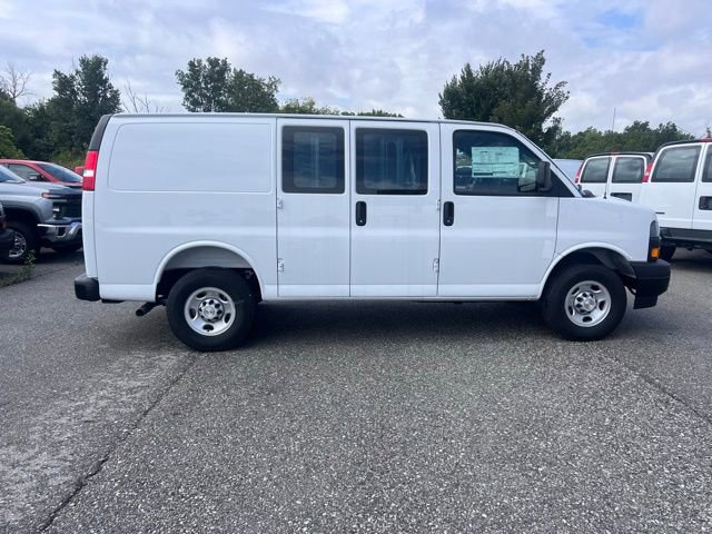 New 2025 Chevrolet Express 2500 RWD image 8