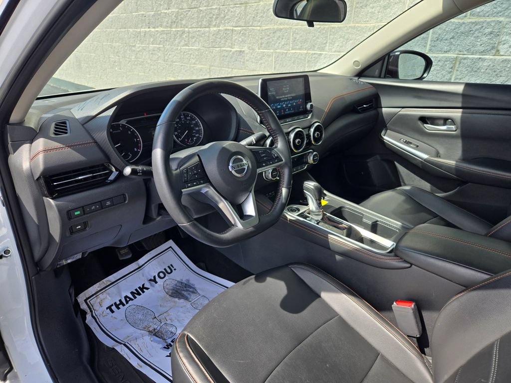 Used 2023 Nissan Sentra SR w/ SR Premium Package FWD image 13