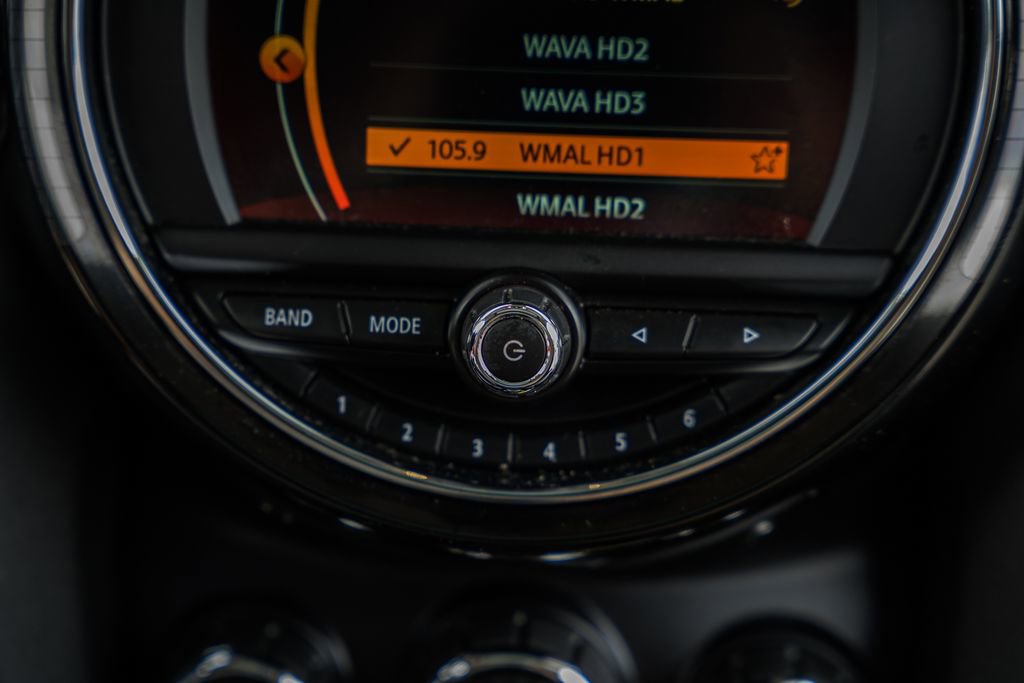 Used 2019 MINI Cooper S image 21