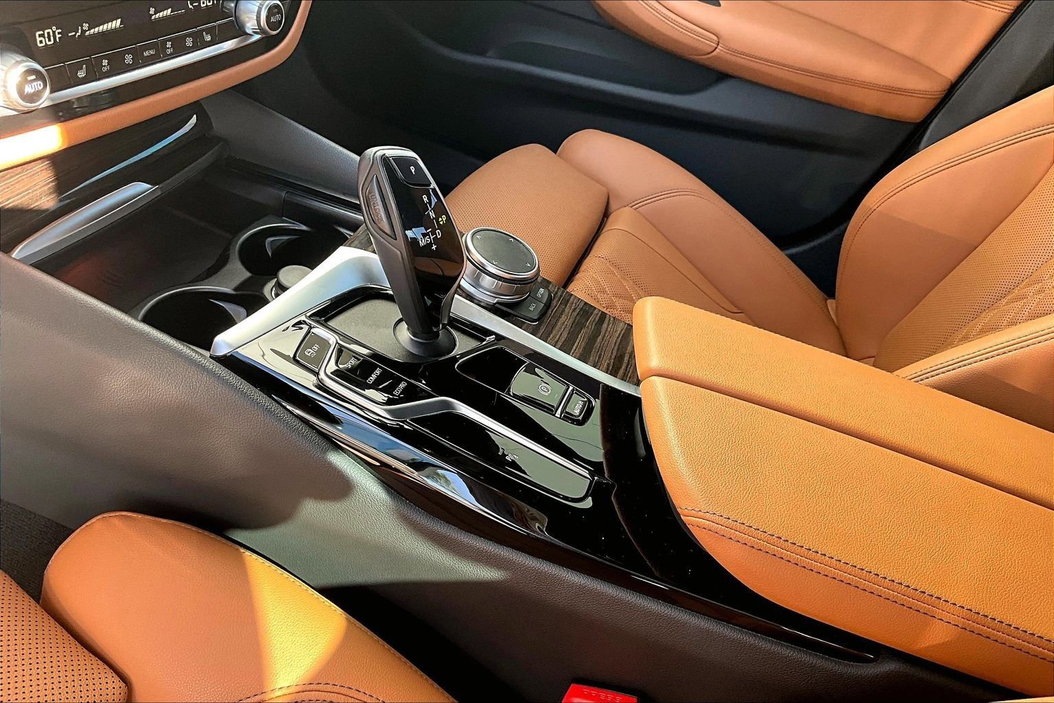 Used 2023 BMW 530i w/ Convenience Package image 17