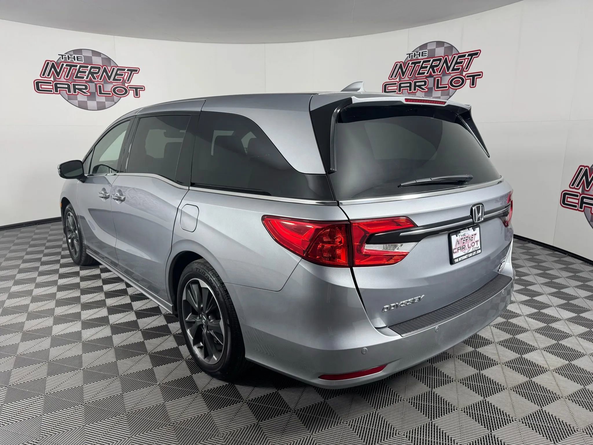 Used 2024 Honda Odyssey Elite image 5