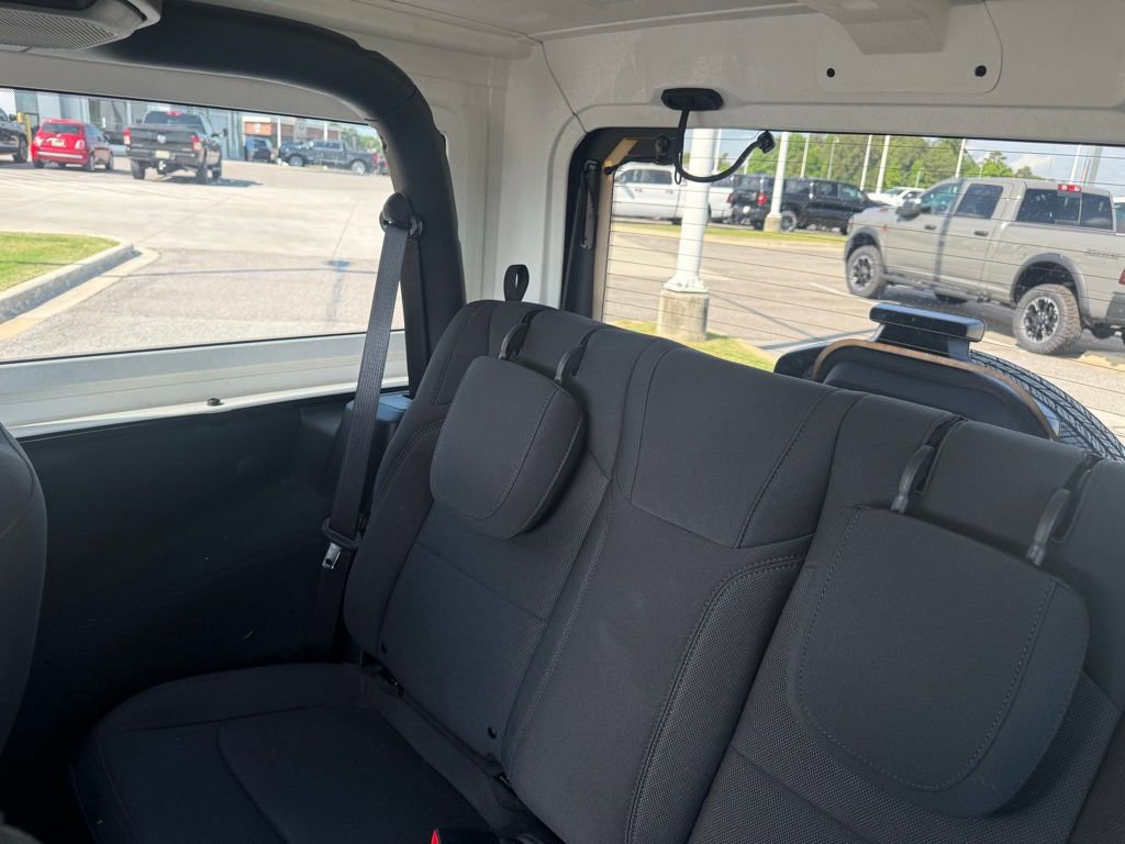 Used 2023 Jeep Wrangler Sport S AWD/4WD image 23