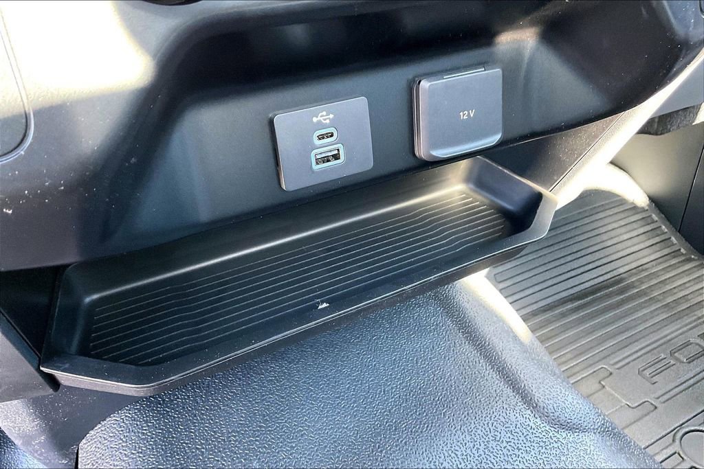 New 2025 Ford F250 XL w/ 360-Degree Camera Package RWD image 16