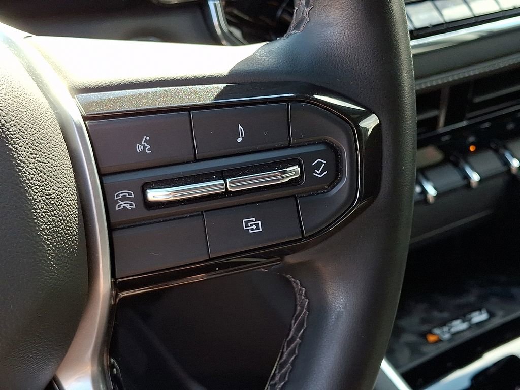 Used 2023 Chevrolet Colorado LT w/ LT Convenience Package II image 21