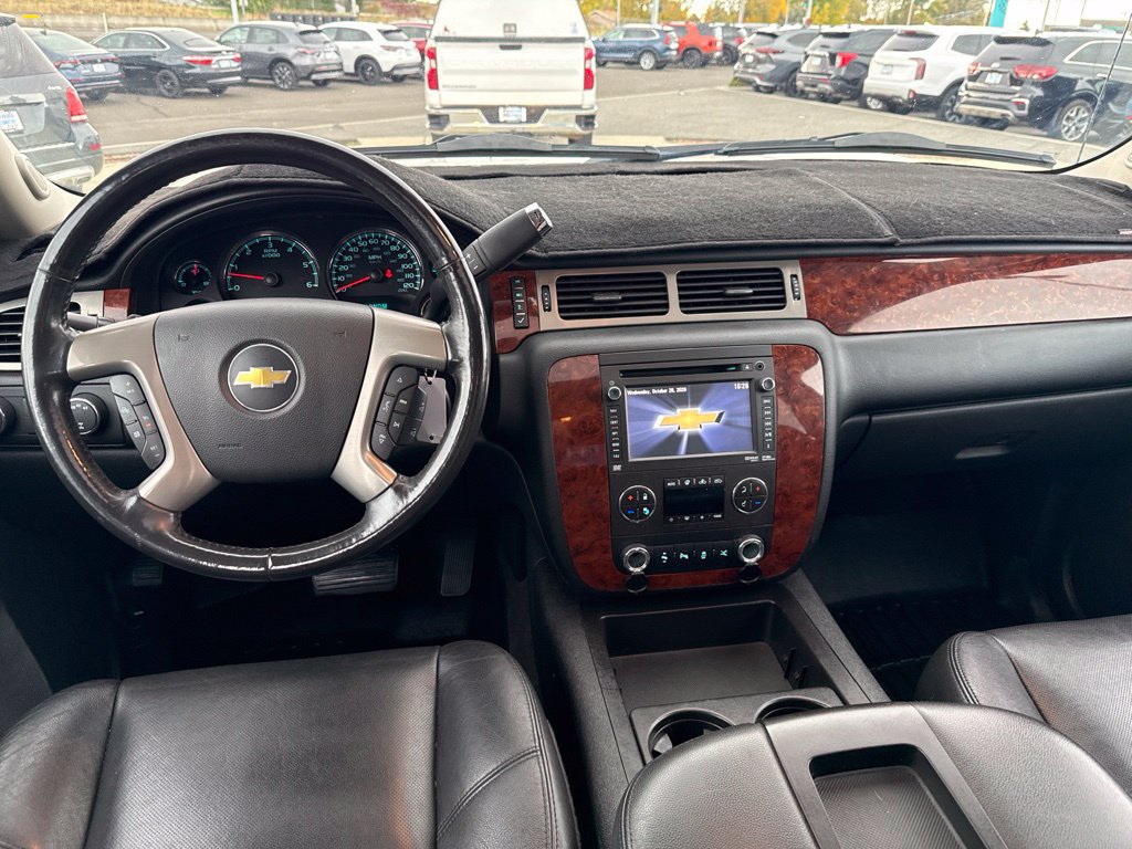 Used 2012 Chevrolet Avalanche LTZ AWD/4WD image 23