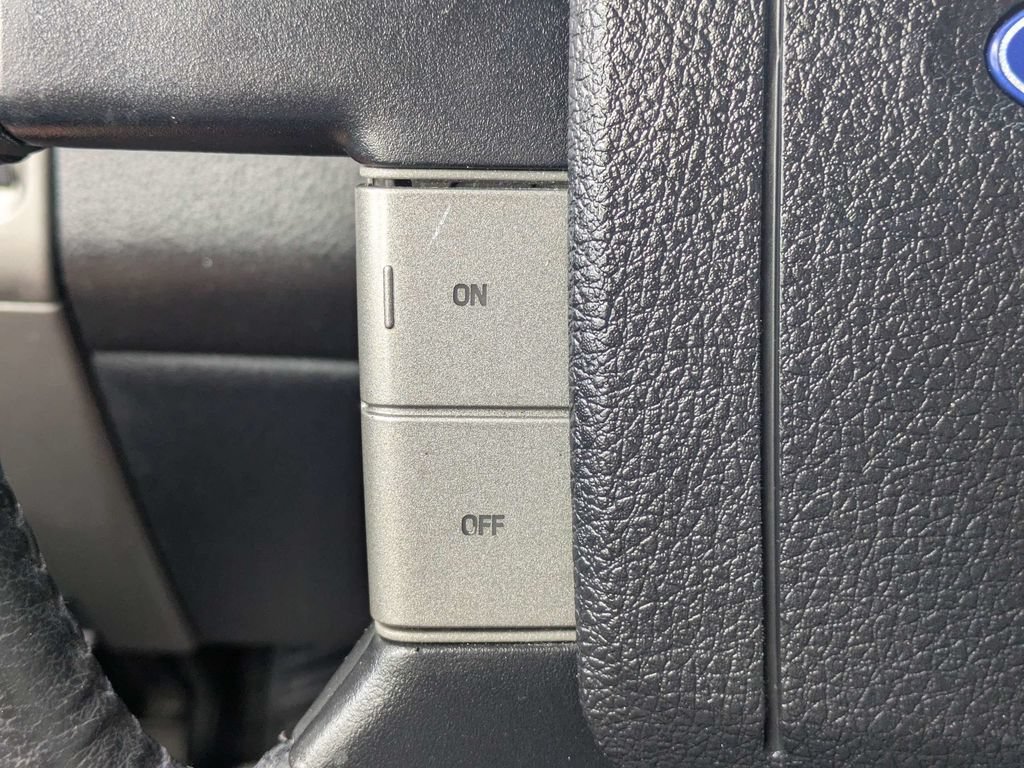 Used 2005 Ford F150 XLT AWD/4WD image 24
