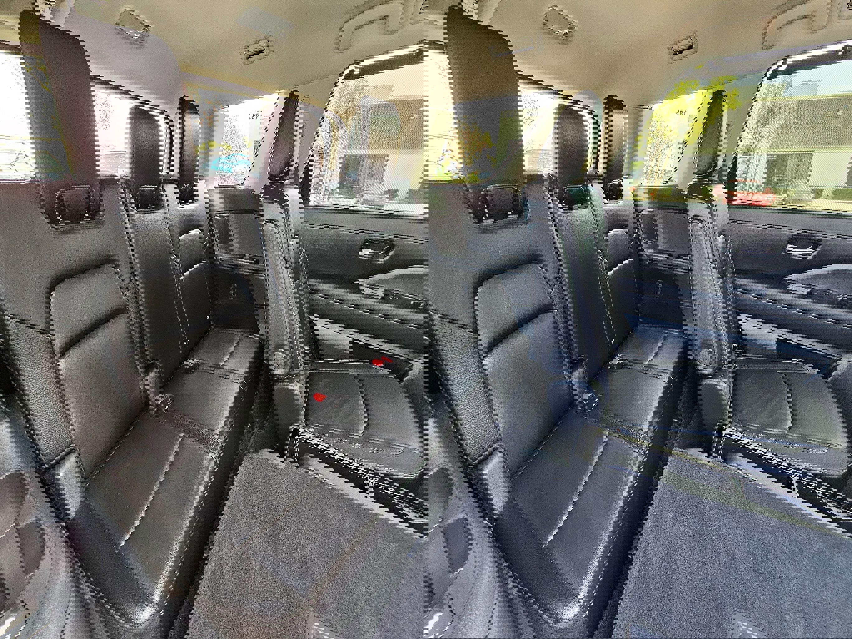 Used 2025 Nissan Pathfinder SL w/ SL Premium Package image 35