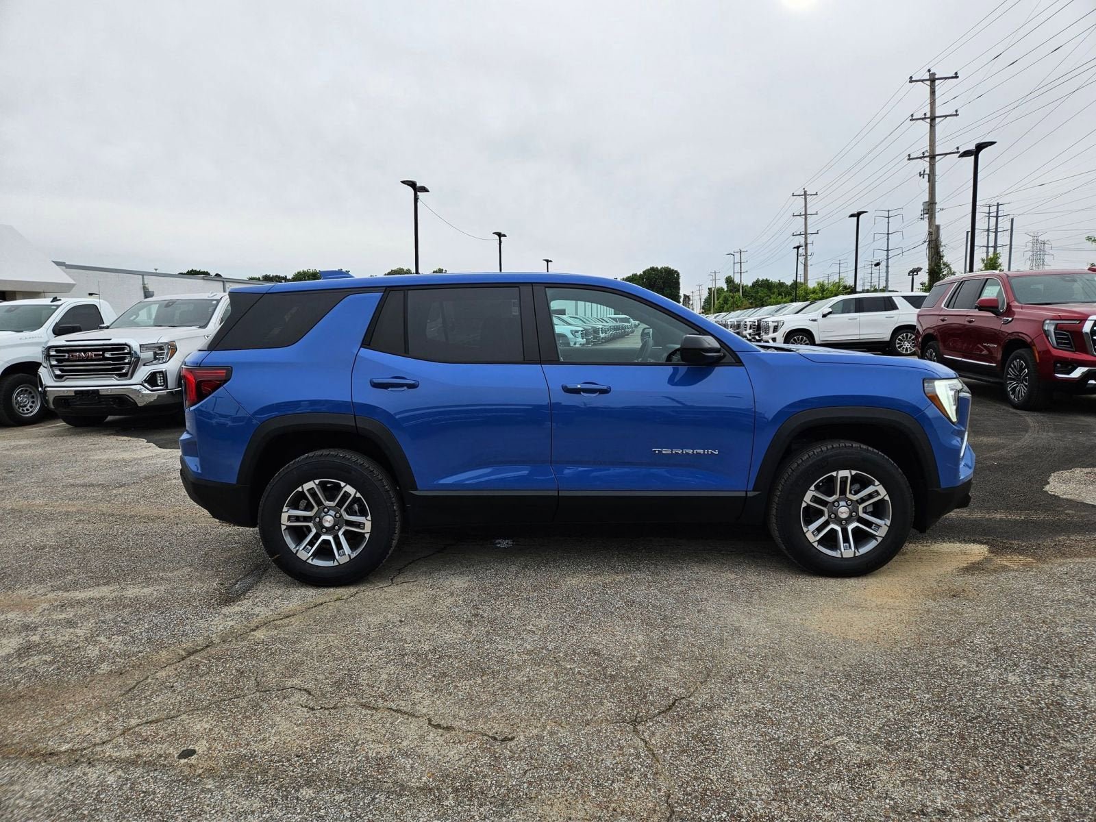 New 2026 GMC Terrain Elevation FWD image 7