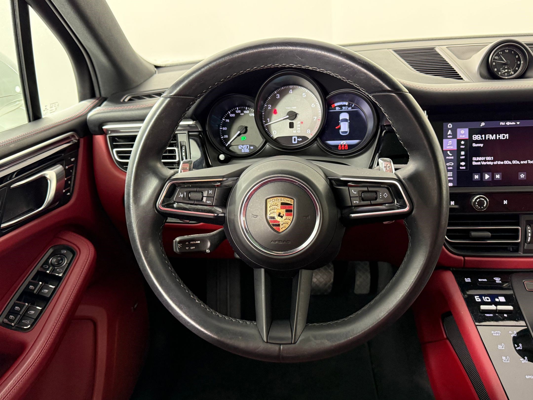 Used 2022 Porsche Macan S image 19