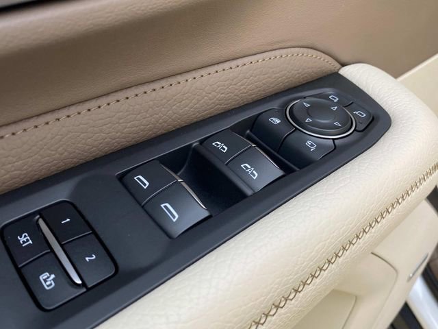 Used 2021 GMC Yukon Denali w/ Denali Premium Package image 15