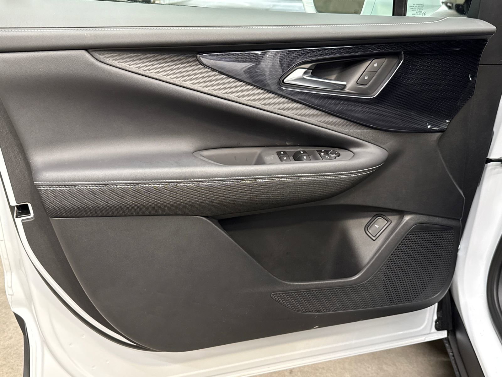 New 2026 Chevrolet Blazer EV LT image 11