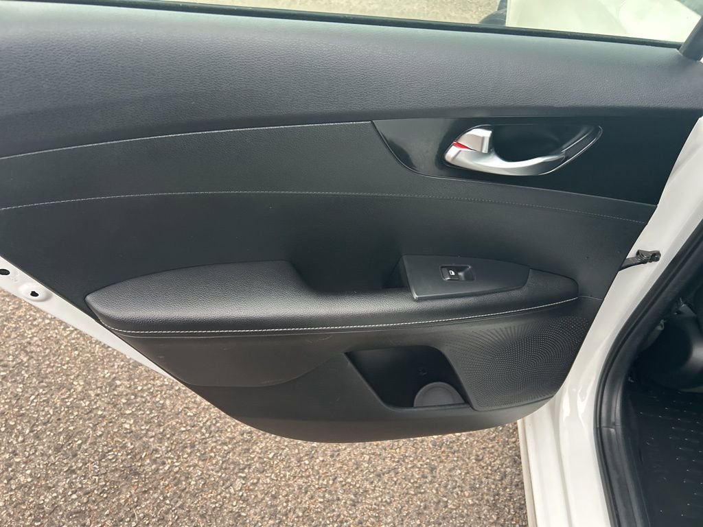 Used 2019 Kia Forte S w/ S Premium Package image 23